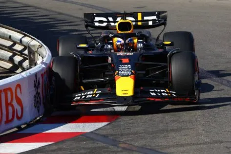 MONTE-CARLO, MONACO - MAY 25: Max Verstappen of the Netherlands driving the (1) Oracle Red Bull Racing RB20 on track during qualifying ahead of the F1 Grand Prix of Monaco at Circuit de Monaco on May 25, 2024 in Monte-Carlo, Monaco.