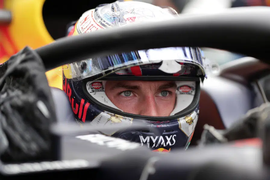 Verstappen under pressure with Sainz and Lawson lurking on the grid