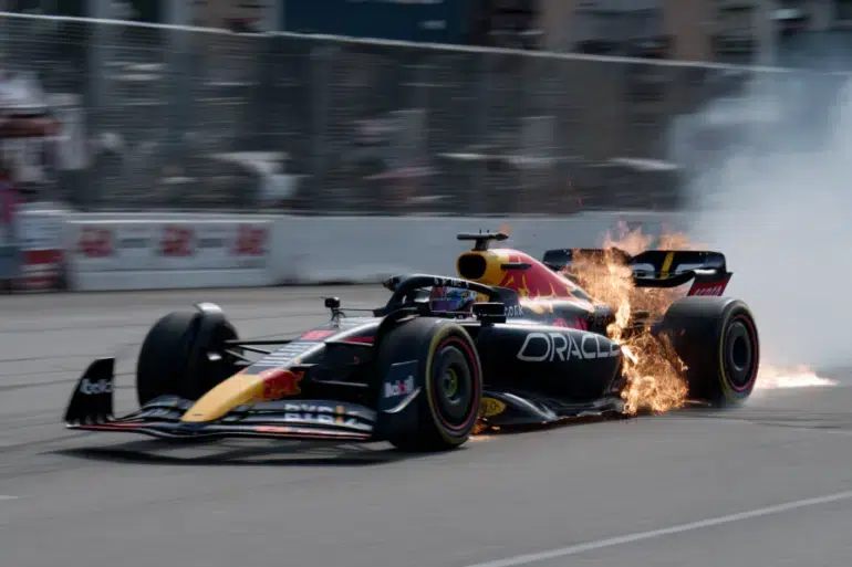 Liam Lawson involved in a horrible crash at the Singapore GP